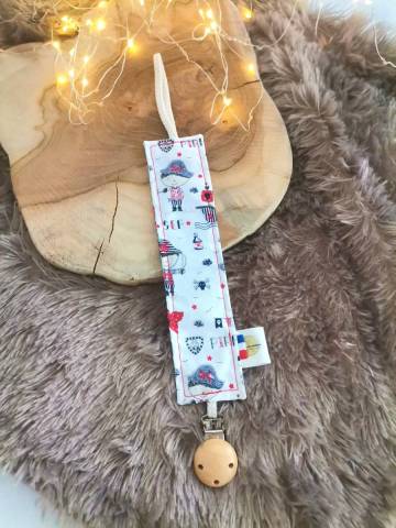 Attache ttine pirate