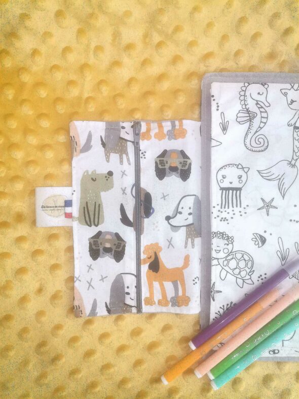 Cahier de coloriage lavable - Petits chiens gris – Image 3