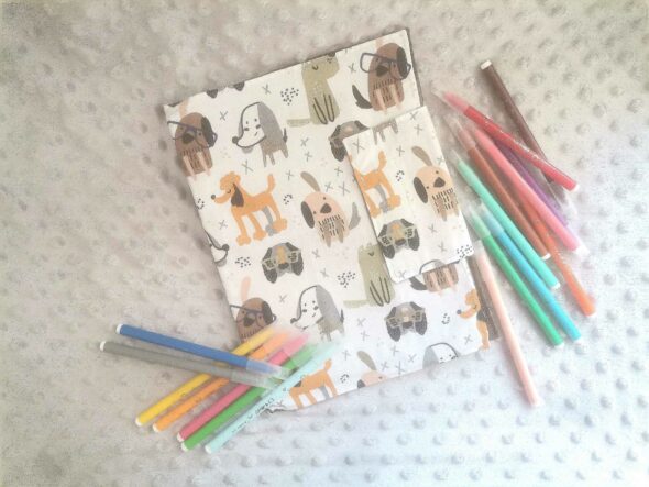 Cahier de coloriage lavable - Petits chiens kaki