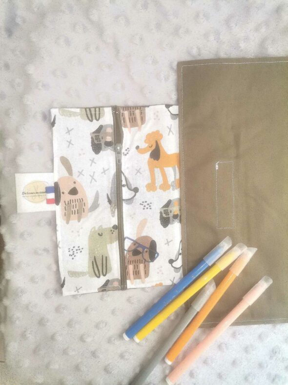 Cahier de coloriage lavable - Petits chiens kaki – Image 5